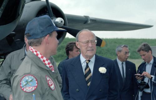 Prins Bernhard kwam naar de open dag voor 75 jaar MLD op 5 juni 1992