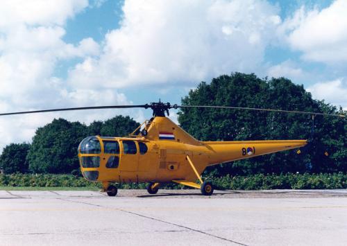 Deze door Westland in Engeland gebouwde Sikorsky S-51 werd door de Stichting Neptune Association opgeknapt en in MLD-kleuren gespoten. ‘Jezebel’ staat nu in het museum in Lelystad (oktober 1997)